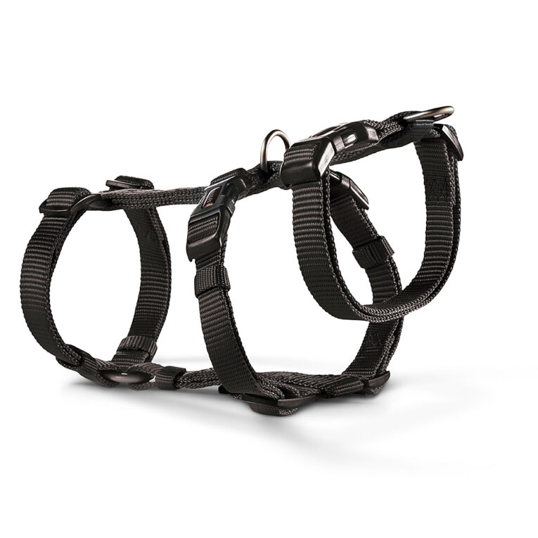 Professional No Escape schwarz Das Hundegeschirr Professional No Escape der Firma Wolters ist ein ausbruchsicheres Geschirr für Ihren Hund. Die Professional Serie zeichnet sich durch besonders leistungsfähiges Nylon aus. Das Nylon ist 2