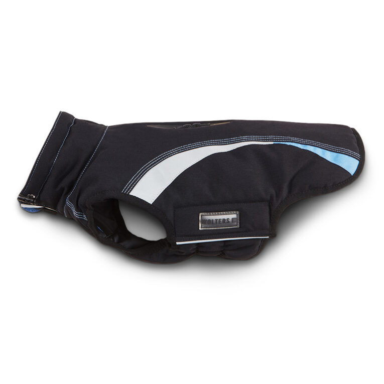 Outdoorjacke Xtra Strong Mit der Wolters Outdoorjacke Xtra Strong kann dein Hund problemlos den Wald erkunden und durch Büsche sowie Wiesen streunen. Das besonders dicke und strapazierfähige Nylonmaterial der Hundejacke verhindert unschöne Risse oder Löcher im Stoff. Die Outdoorjacke ist zudem angenehm gefüttert