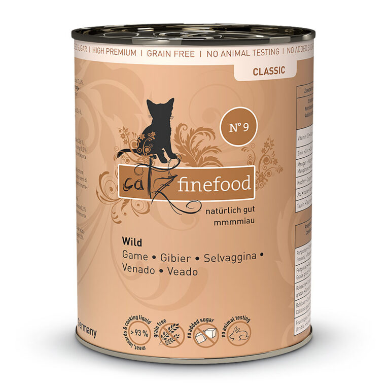 catz finefood - Nassfutter - No. 9 Wild (getreidefrei) No. 9 Wild der Firma catz Finefood enthält leckere Bestandteile vom Wild. Neben zartem Muskelfleisch werden nährstoffreiche Innereien wie Herz und Leber verarbeitet und mit Preiselbeere und Kartoffel kombiniert. Des Weiteren enthält dieses Nassfutter gesundes Weizenkeimöl und das für die Katze überaus wichtige Taurin. catz finefood hat es sich zum Ziel gesetzt
