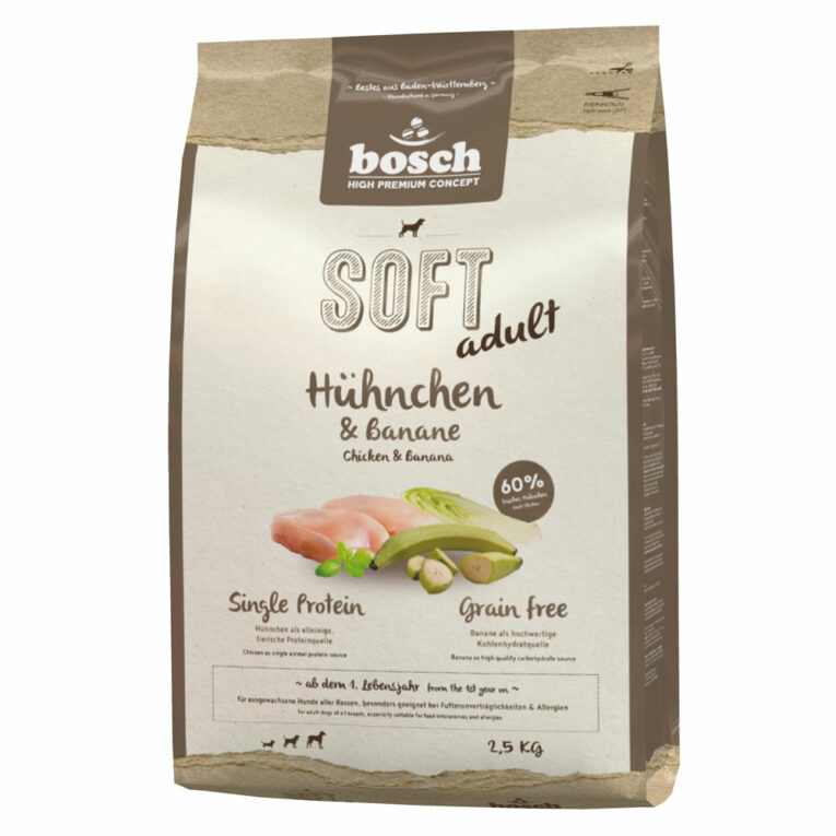 Bosch - Trockenfutter - Soft Adult Hühnchen und Banane (getreidefrei) Das halbfeuchte Hundefutter Bosch Soft Adult Hühnchen und Banane ist ein vollwertiges Trockenfutter mit einem ausgewogenen Nährstoffprofil und viel leckerem Frischfleisch. Das Single Protein Trockenfutter mit weichen Kroketten eignet sich durch seine hohe Verträglichkeit optimal zur Ernährung von ausgewachsenen Hunden aller Rassen und ist auch besonders gut für ernährungssensible Hunde geeignet. Mit seinem hohen Anteil an hochwertigem Protein ist das Bosch Soft Adult Hühnchen und Banane Trockenfutter eine optimale Grundlage zur artgerechten Ernährung Ihres Hundes. Hochverdauliche Banane und leckeres Gemüse liefern wichtige Vitamine und Mineralstoffe und leisten somit einen wichtigen Beitrag zur Gesundheit Ihres Hundes. In dem Bosch Hundefutter Soft Adult Hühnchen und Banane ist nur eine einzige leicht verdauliche tierische Proteinquelle enthalten