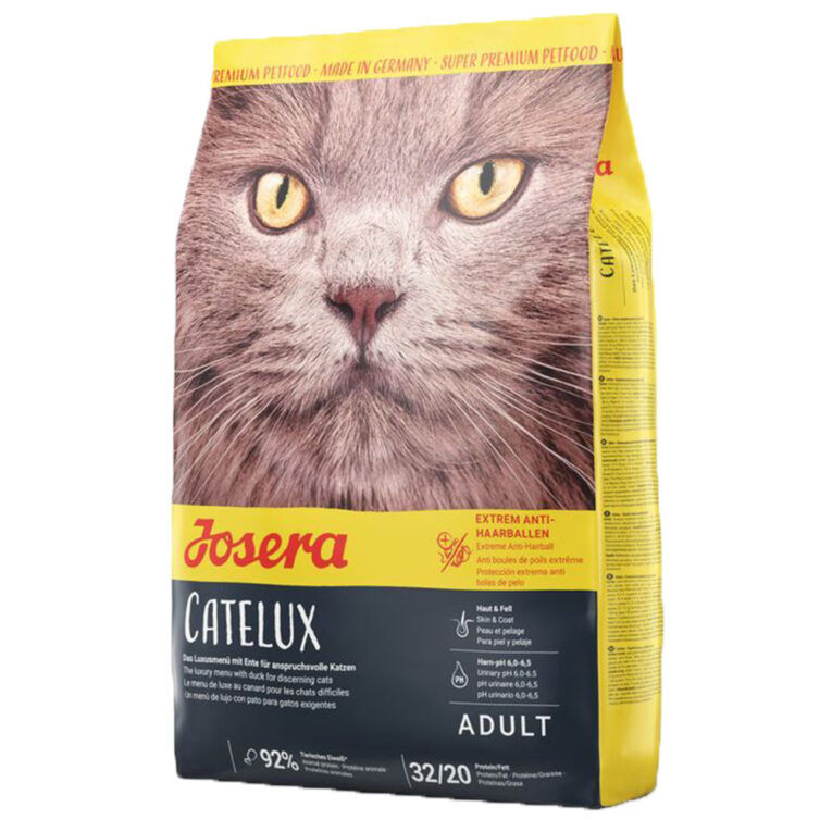 Josera – Trockenfutter – Catelux Das schmackhafte Trockenfutter Catelux von Josera ist durch eine Kombination aus leckerer Ente und gehaltvollen Kartoffeln ein abgestimmter Leckerbissen für anspruchsvolle Katzen. Spezielle diätische Fasern im Futter unterstützen den Transport von ab geschluckten Haaren durch den Verdauungstrakt und können so die Haarballenbildung