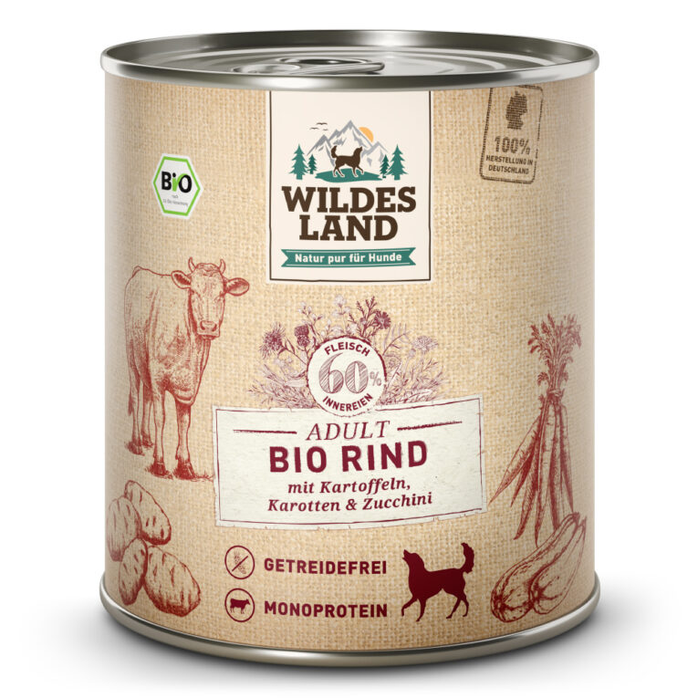 Wildes Land - Nassfutter - Bio Rind mit Kartoffeln 24 x 800 g Für das Wohlbefinden und die Gesundheit Ihres Hundes ist eine ausgewogene Ernährung mit hochwertigen Proteinen unerlässlich. Das Bio-Nassfutter Wildes Land Rind stammt aus kontrolliert biologischer Landwirtschaft und basiert auf der Ursprünglichkeit und Kraft der Natur. Deshalb enthält die Sorte Rind kein Getreide und nur eine hochwertige Proteinquelle für eine artgerechte Ernährung. Mit einem Gesamtanteil an Fleisch und Innereien von 60 % besitzt es eine ausgezeichnete Akzeptanz und Verträglichkeit. Ergänzt wird die Rezeptur mit Kartoffeln