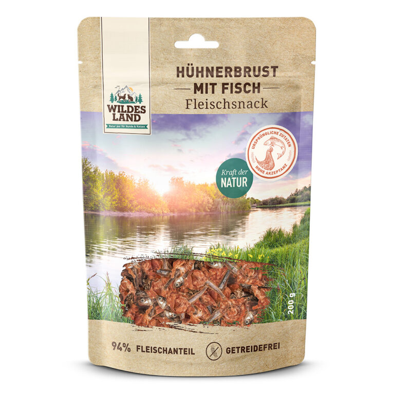 Wildes Land Hühnerbrust mit Fisch Der Wildes Land Fleischsnack Hühnerbrust mit Fisch basiert auf der Ursprünglichkeit und Kraft der Natur. Mageres Hühnerbrustfilet wird um feine