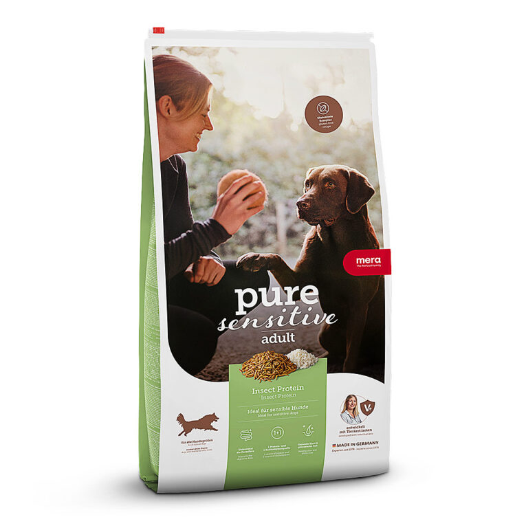 Mera Pure Sensitive Insect Protein Trockenfutter Das Trockenfutter pure sensitive Insect Protein ist besonders für sensible Hunde geeignet. Mit Larven der Hermetia illucens (Schwarze Soldatenfliege) als einziger tierischen Proteinquelle und leicht verdaulichem Reis verzichten wir in der Rezeptur auf glutenhaltige Zutaten. Die hoch verdauliche Rezeptur ist nach dem Limited Ingredient Diet (L.I.D.) Prinzip konzipiert und in seiner Zusammensetzung auf die wesentlichen Zutaten für sensible Hunde konzentriert. Das Risiko von Nahrungsunverträglichkeiten und Allergien kann so minimiert werden. Alle Zutaten und Rohstoffe der "pure sensitive" Rezepturen werden regelmäßig auf ihre hochwertige Qualtität geprüft und ausschließlich von unseren vertrauenswürdigen und zertifizierten Lieferanten bezogen. Darauf haben wir ganz bewusst in der Rezeptur verzichtet: Weizen und Gerste (Gluten)