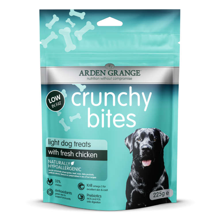 Arden Grange Crunchy Bites Light mit frischem Huhn Die Tasty Crunchy Bites Light von Arden Grange sind die perfekte Belohnung im Training oder einfach für Zwischendurch - und das mit weniger Kalorien. Gut drauf und Gutes drin: die Tasty Crunchy Bites stecken voller nahrhafter Zutaten und Geschmack. Alle Rezepturen enthalten gelenkunterstützende Inhaltsstoffe