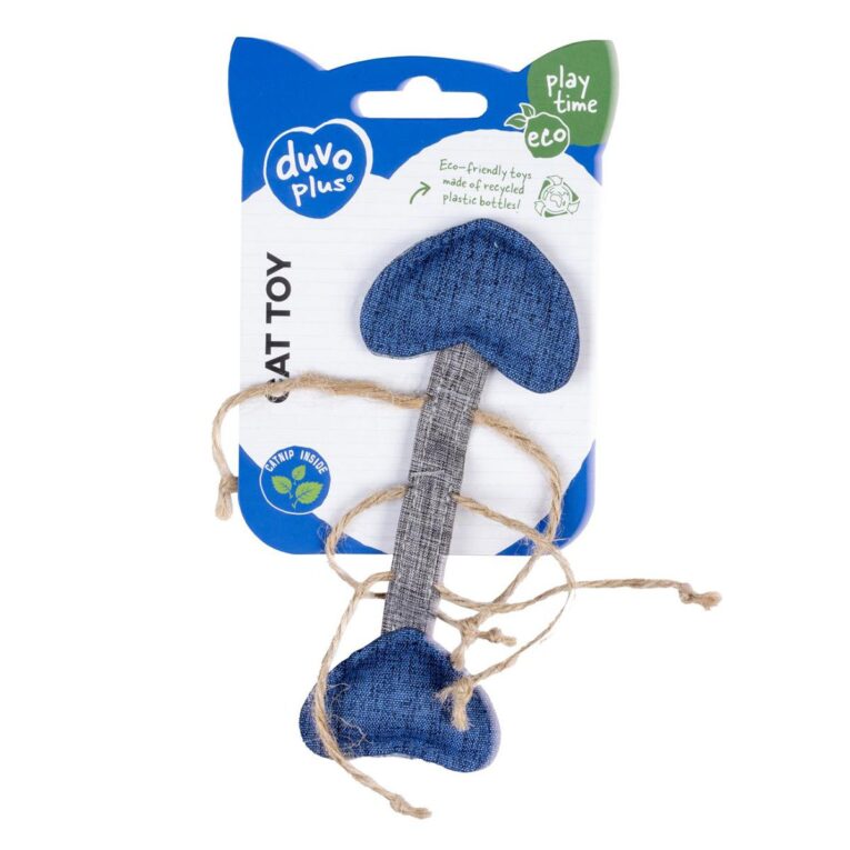 Die DUVO+ ECO Navy Fischgräte mit Katzenminze garantiert langanhaltenden Spielspaß. 100% der Füllung und 50% des Stoffs bestehen aus recycelten Plastikflaschen.