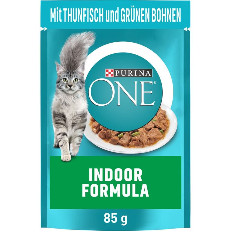 Nassfutter für ausgewachsene Hauskatzen: Unser Indoor Katzenfutter enthält reichlich Ballaststoffe und trägt somit zur Reduzierung von Haarballen bei.