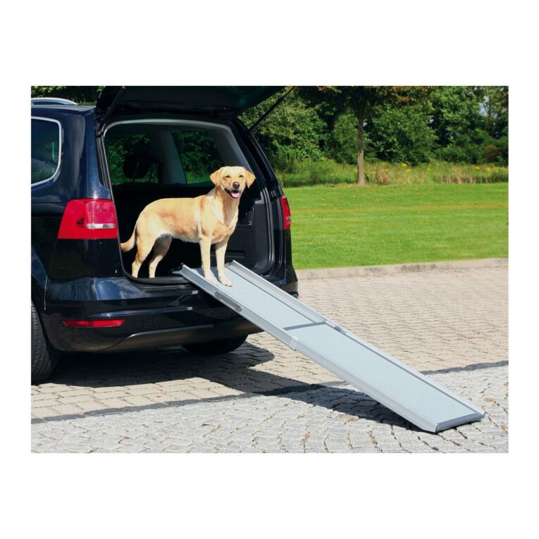 Ausziehbare Einstieghilfe für ältere und kranke Hunde. Stabile Konstruktion mit Antirutsch-Belag und seitlich erhöhten Schienen.