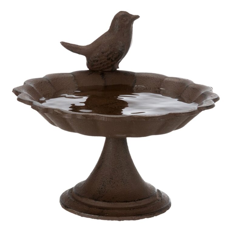 Vogeltränke aus Gusseisen – ganzjährig nutzbar.