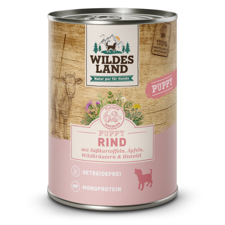 Puppy Rind a us der Linie Classic Puppy Alleinfuttermittel für heranwachsende Hunde Für das Wohlbefinden und die Gesundheit Ihres Hundes ist eine ausgewogene Ernährung mit hochwertigen Proteinen unerlässlich. Das Nassfutter von Wildes Land basiert auf der Ursprünglichkeit und Kraft der Natur. Deshalb enthält die Sorte Puppy Rind kein Getreide und nur eine hochwertige Proteinquelle für eine artgerechte Ernährung. Mit einem Gesamtanteil an Muskelfleisch und Innereien von mehr als 62 % besitzt es eine ausgezeichnete Akzeptanz und Verträglichkeit. Ergänzt wird die Rezeptur nur mit Süßkartoffeln