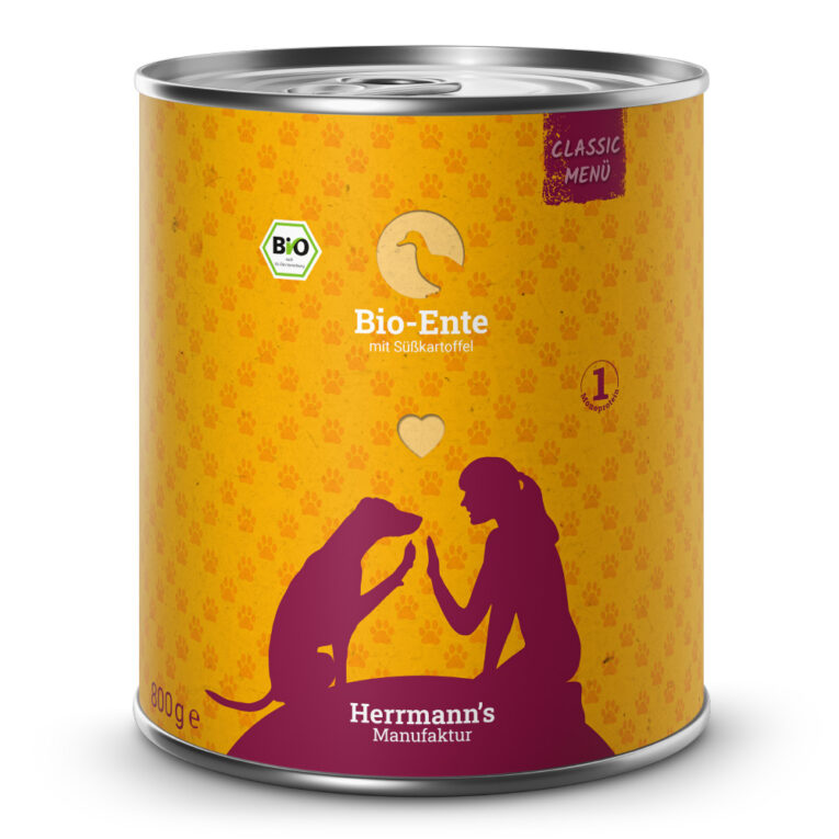 Herrmann's Classic Bio-Ente mit Süßkartoffel Ergänzungsfuttermittel für ausgewachsene Hunde Was ist drin? 50% Bio-Ente mit gut verdaulichen Proteinen und mehr Eisen und Folsäure als andere Geflügelsorten; Karkasse und Hälse liefern vor allem Calcium. Kürbis enthält Carotin
