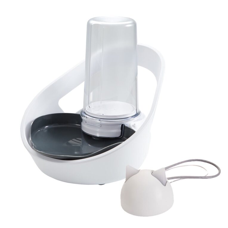 Smarter Wasserspender versorgt deine Katze mit Wasser und dokumentiert ihr Trinkverhalten. Mit Hub zur Verbindung mit der SurePetcare App.