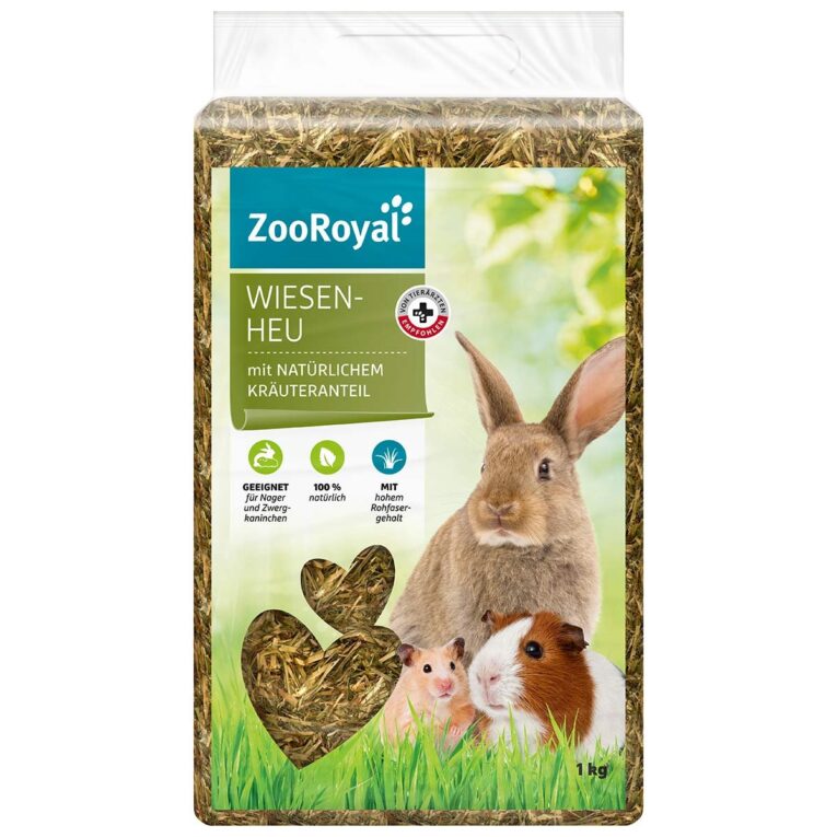Das ZooRoyal Wiesenheu mit natürlichem Kräuteranteil hat einen hohen Rohfasergehalt und eignet sich für Nager und Zwergkaninchen.