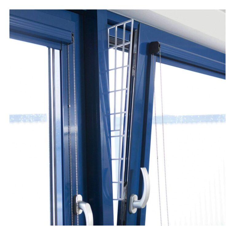 Ein seitliches Schutzgitter für die Fenster