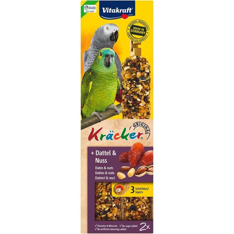 Vitakraft Kräcker Dattel & Nuss bieten Deinem Papagei ein langes und artgerechtes Knabbervergnügen und unterstützen dabei die Schnabelpflege.