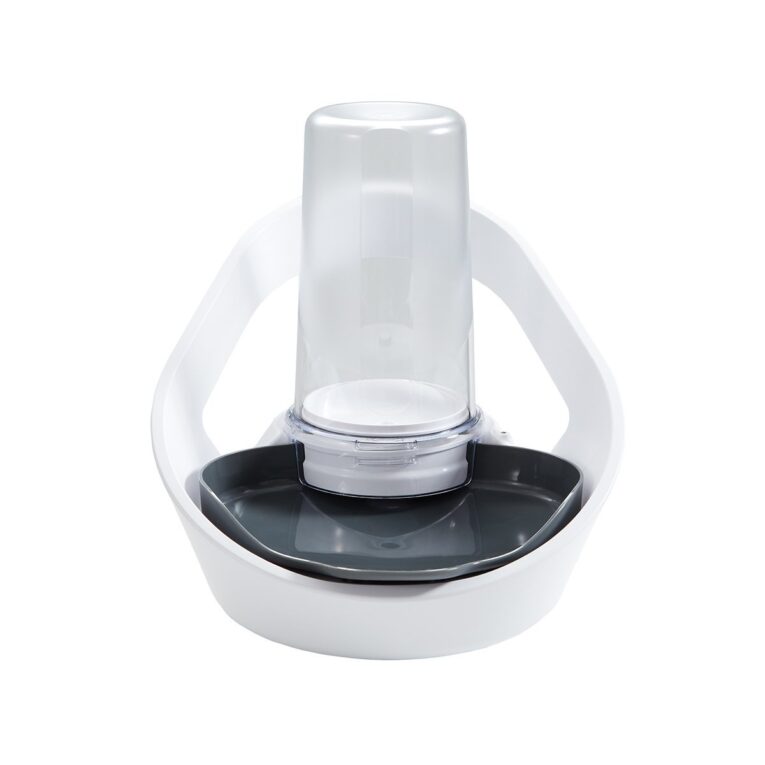 Smarter Wasserspender versorgt deine Katze mit Wasser und dokumentiert ihr Trinkverhalten.